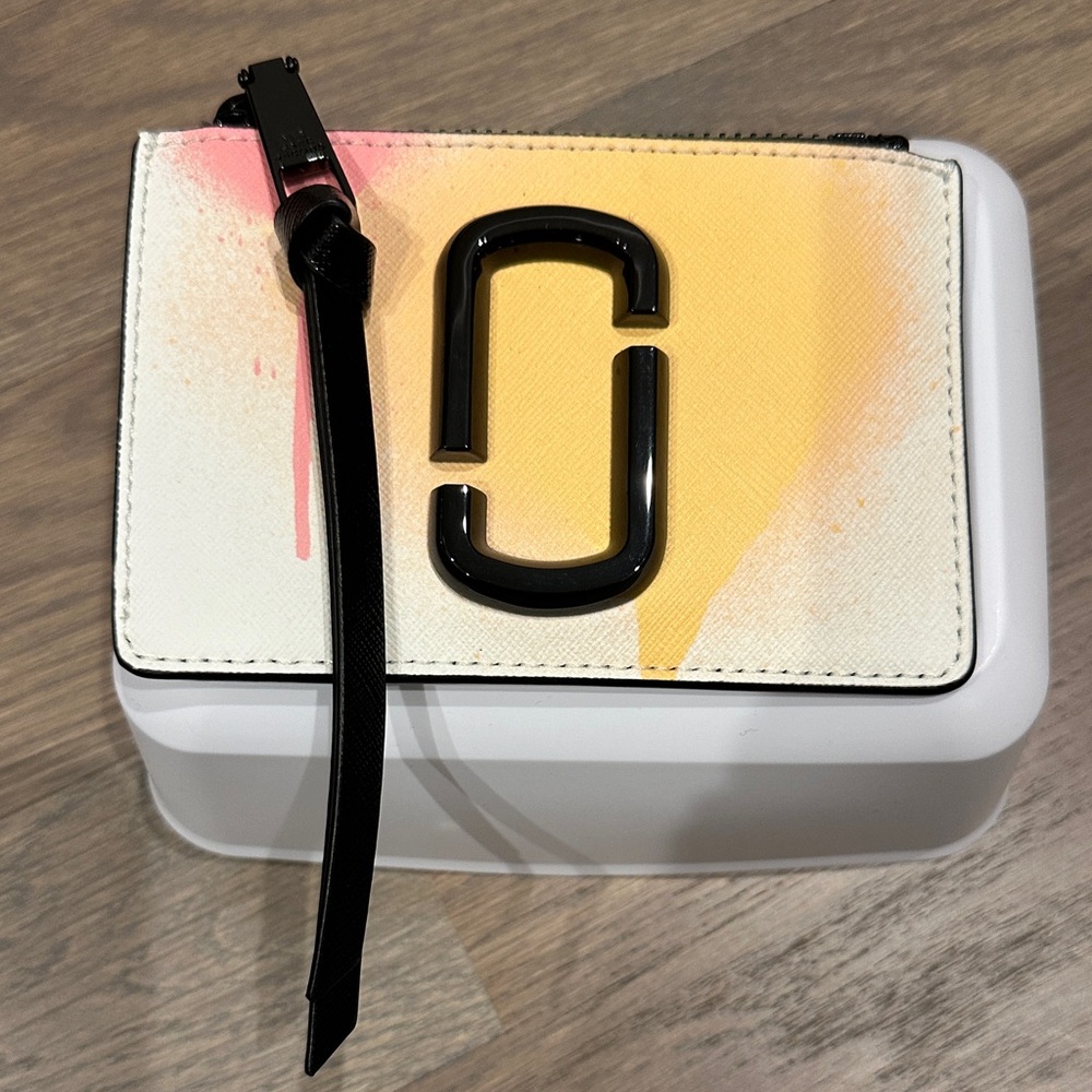 Marc Jacobs White and Yellow Wristlet
